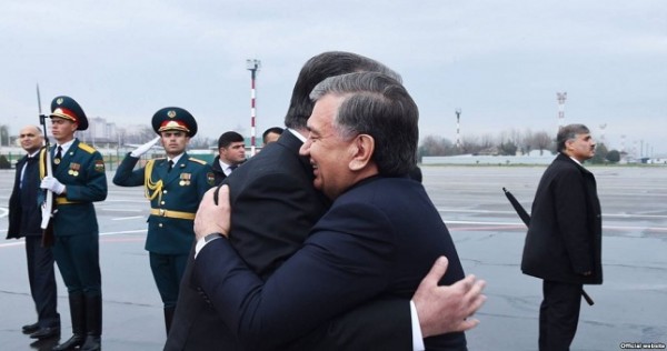 Шавкат Мирзияев: "Я в глазах людей увидел надежду на потепление отношений с Узбекистаном"