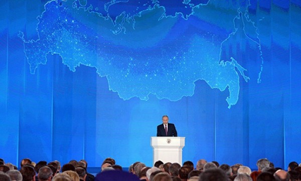 Путин призвал оставлять иностранных студентов и давать им гражданство
