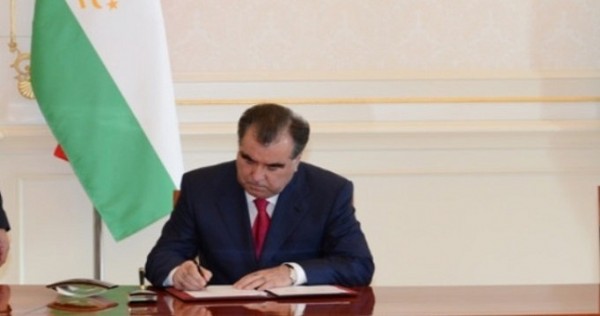 Эмомали Рахмон подписал ряд законов
