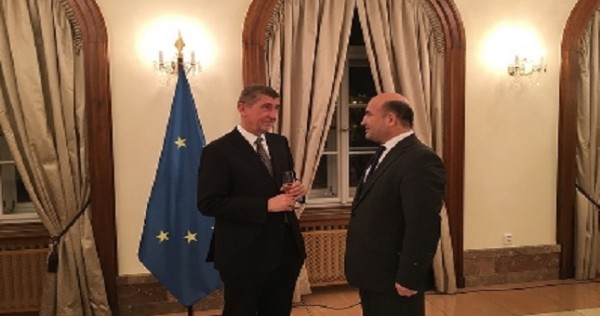 Посол Таджикистана встретился с премьер-министром Чехии