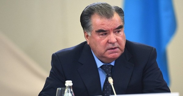 Президент Таджикистана примет участие в неформальном саммите СНГ в Москве