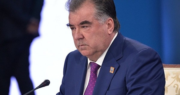 Рахмон: очень тревожны факты распространения второй фазы холодной войны