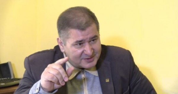 В Таджикистане неизвестные избили главу СДПТ Рахматилло Зойирова