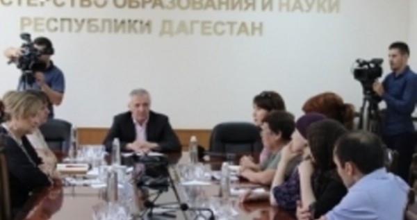 Дагестан отправит в Таджикистан шесть высококвалифицированных учителей