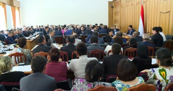 В Душанбе состоялась одиннадцатая сессия Маджлиса народных депутатов пятого созыва