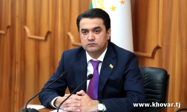 Мэр Душанбе Эмомали разрешил провести автопробег молодежи под лозунгом "Путь единства"