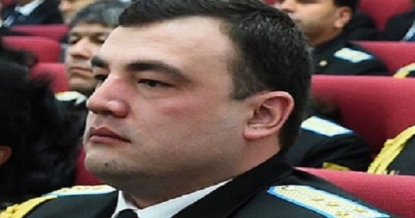 СМИ: В Таджикистане найден бункер, принадлежащий сотруднику антикоррупционного органа с мешками денег, золота и шестью Джипами