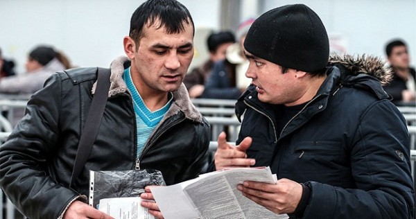 Билет домой вместо депортации: МВД РФ готовит послабление для мигрантов