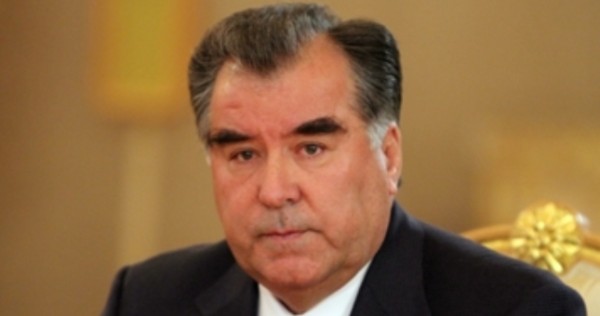Эмомали Рахмон направил поздравительные телеграммы лидерам Украины и Монголии