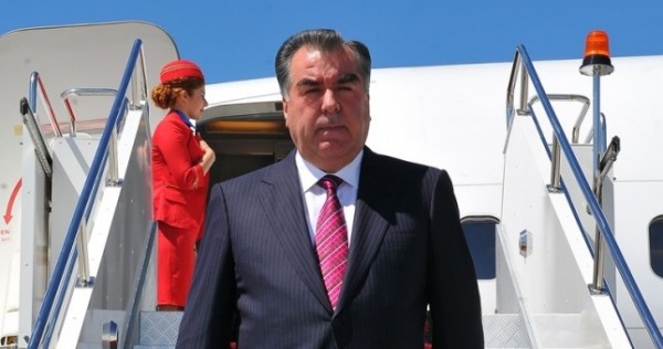 Президент Республики Таджикистан Эмомали Рахмон с рабочей поездкой отбыл в Бишкек
