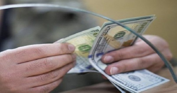 Нацбанк Таджикистана вместе в Генпрокуратурой пытаются сдержать курс сомони