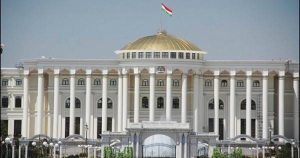 Президент страны Эмомали Рахмон принял верительные грамоты 5 новых послов