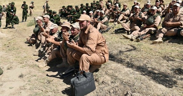 Тяжело в учении: на 201-й РВБ подготовили 600 таджикских военнослужащих
