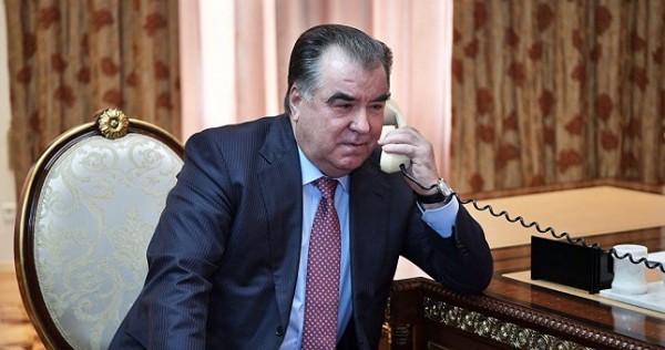 Эксперты: Таджикистану надо поторопиться в ЕАЭС, пока там не передумали