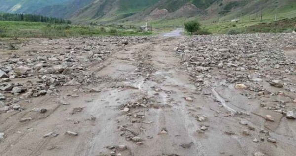 В ближайшие сутки в ряде районов Таджикистана сохранится угроза схода селей