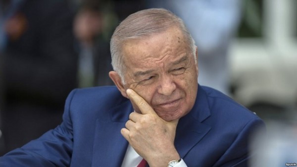 В Таджикистане Ислама Каримова считают великим политиком