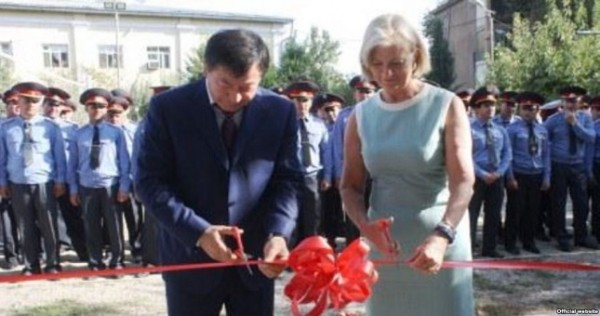 США помогут Таджикистану бороться с торговлей людьми