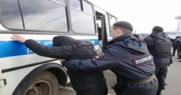 В Екатеринбурге полиции запретили массово задерживать иностранных граждан