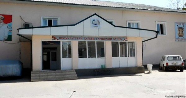 В Таджикистане привлекут к ответственности виновников «дедовщины»