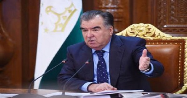 Э.Рахмон принял участие в заседании Совета по делам молодежи Таджикистана