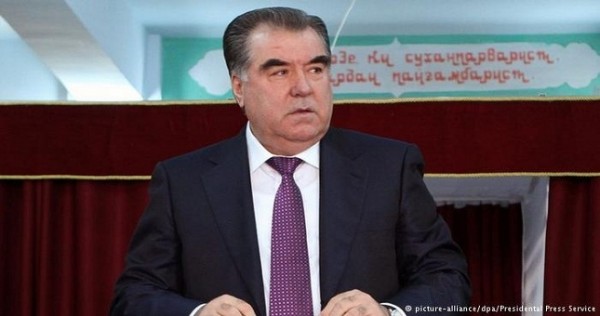 Рахмон сможет оставаться президентом Таджикистана вечно