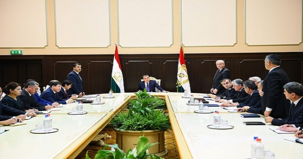 Первые кадровые изменения 2016 года