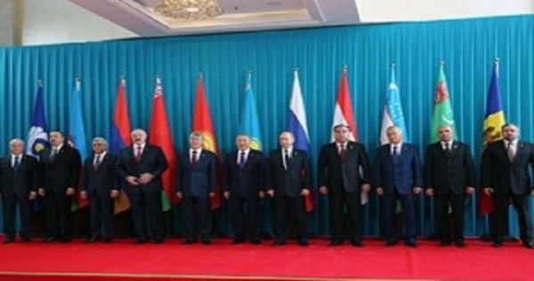 Э. Рахмон призвал лидеров СНГ к принятию жестких мер в борьбе с терроризмом