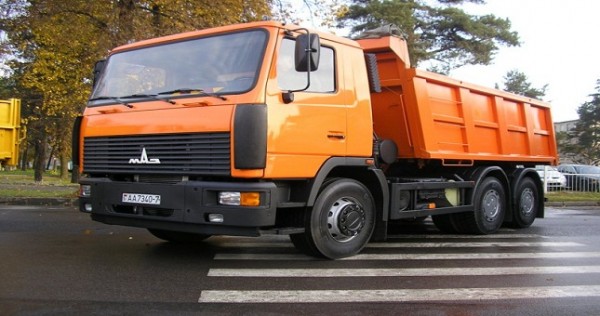 Белоруссия  подарила Таджикистану  6 автомобилей марки «Маз»
