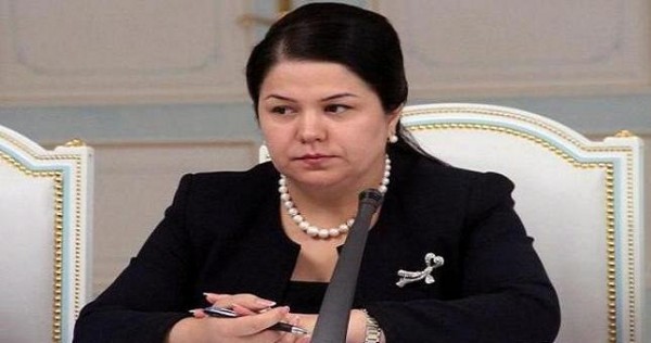 Президент Рахмон вручил своей дочери орден "Шараф"