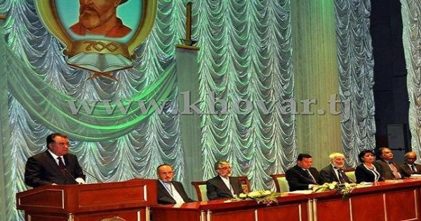 Э. Рахмон принял участие в Международном научном симпозиуме Мир Сайид Али Хамадони: ученый и мыслитель Востока