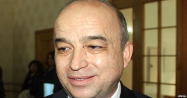 Спикер таджикского парламента Зухуров: До каких пор министерства и комитеты будут работать таким образом?