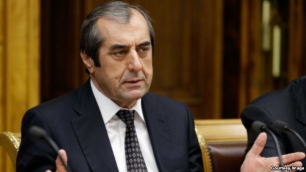 М.Убайдуллоев: "Будем делать «эволюцию», а не «революцию»