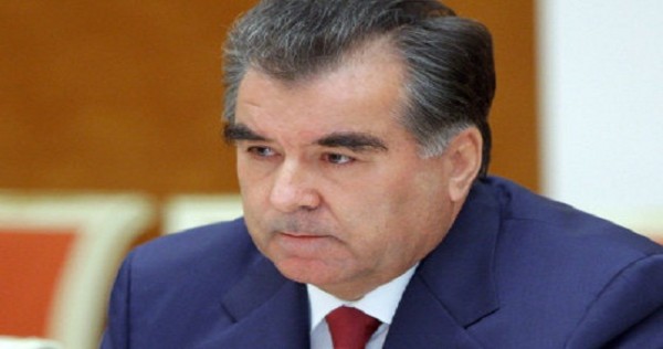 Президент Таджикистана примет участие в торжествах по случаю 70-летия Победы в Москве
