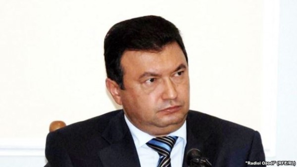 Премьер-министр посетил строительство железнодорожного участка Вахдат-Яван