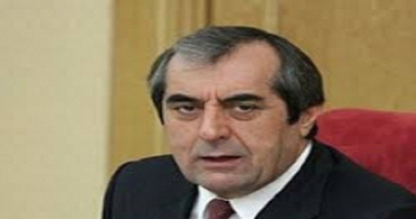 Мэр Душанбе поощрил женщин, следящих за чистотой в столице
