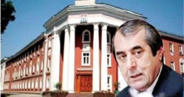 Государственный канал Таджикистана обвинил независимые СМИ в подхалимаже к мэру Душанбе