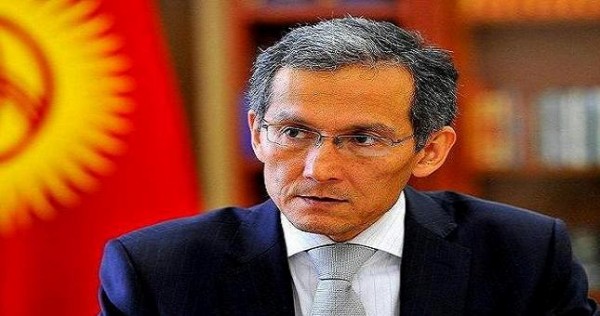 Джоомарт Оторбаев: Кыргызстан будет закупать электроэнергию только у Таджикистана!