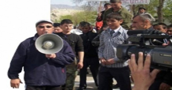 Товарищ, не ходи на митинг пьяным!