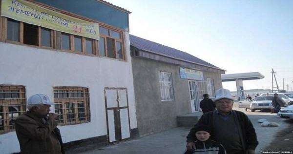 В Кыргызстане заблокированы товары трехсот женщин предпринимателей Таджикистана