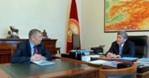 Мамытов проинформировал Атамбаева о ходе таджикско-киргизских переговоров