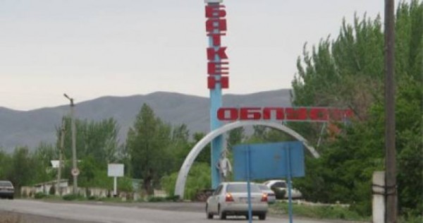 В Баткене появились листковки, в которых власти КР обвиняют в провоцировании конфликтов с РТ