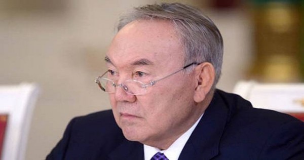 Зачем Назарбаеву менять название Казахстана?