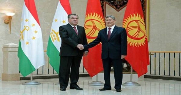 Рахмон в Сочи проведет встречу с президентом Кыргызстана