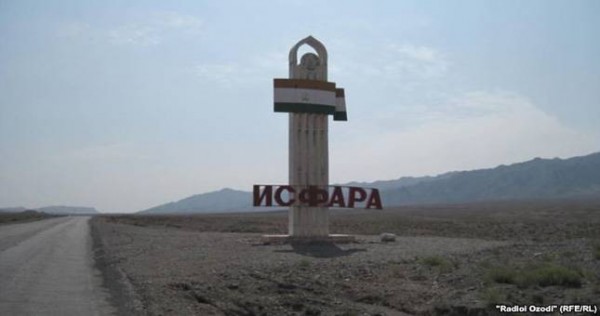 Силовики Таджикистана и Кыргызстана возобновили переговоры в Исфаре
