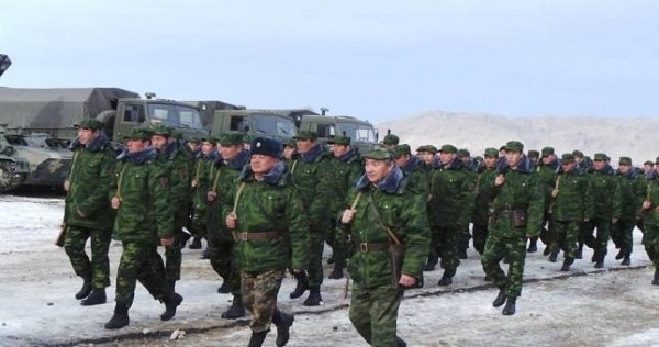 Власти Кыргызстана предупреждают о возможном ухудшении положения этнических таджиков в этой стране