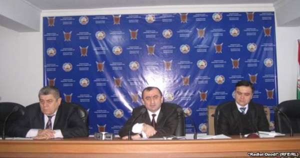 Кыргызстан и Таджикистан отводят свои войска из конфликтной зоны.