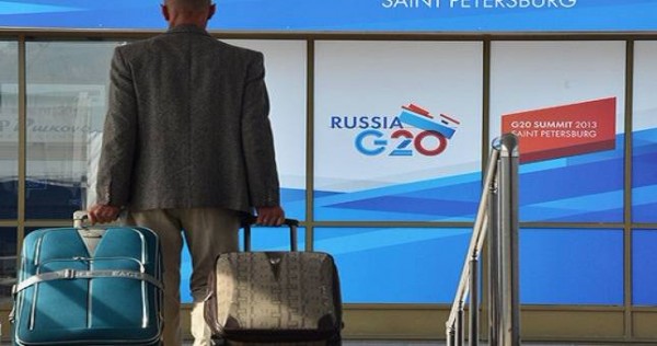 Таджикских мигрантов в Санкт-Петербурге призывают быть законопослушными во время саммита G20