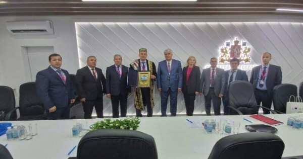 Таджикистан намерен увеличить экспорт овощей в Свердловскую область