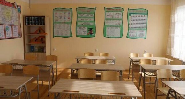 В Аште построили спортплощадку и дополнительные классы для средней школы 63