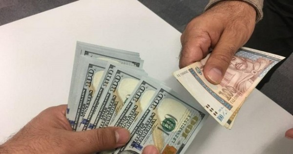 В Нацбанке Таджикистана признали дефицит доллара на валютном рынке